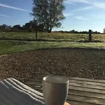 Un Espace Au Bord De L'eau *