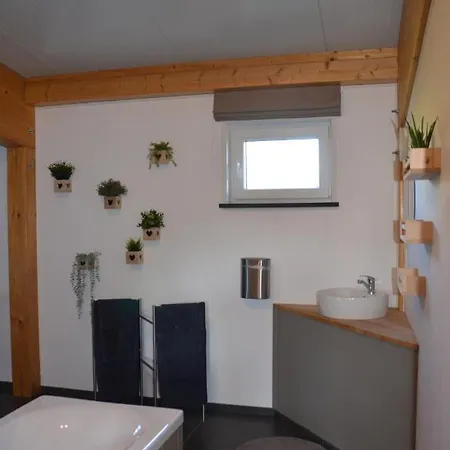 Un Espace Au Bord De L'eau Paliseul
